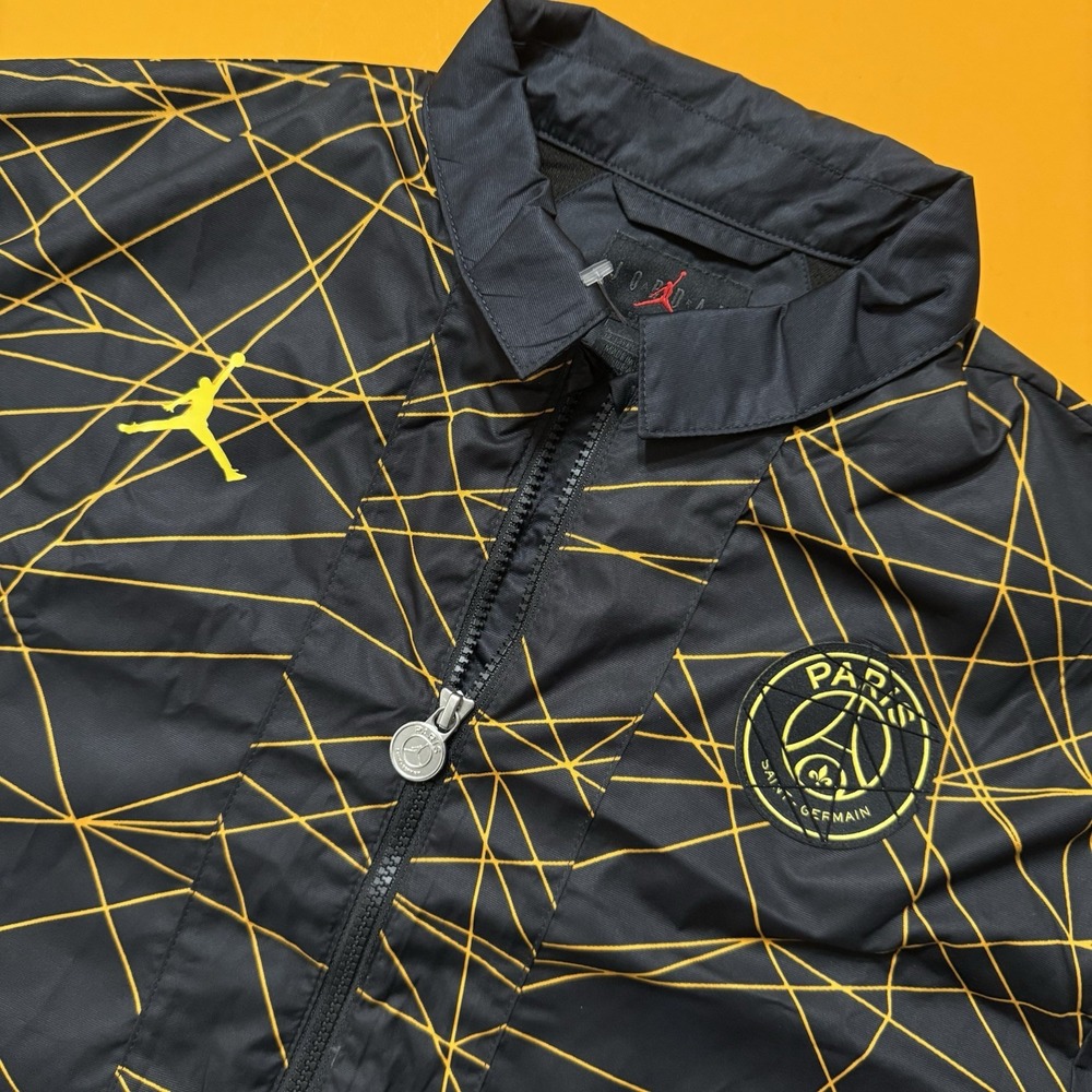 Nike x Jordan x PSG Anthem Jacket Soccer 95C263-023 Black/Laser Yellow Youth L